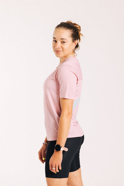 Arow Lightweight Tee - Blossom and Chrome