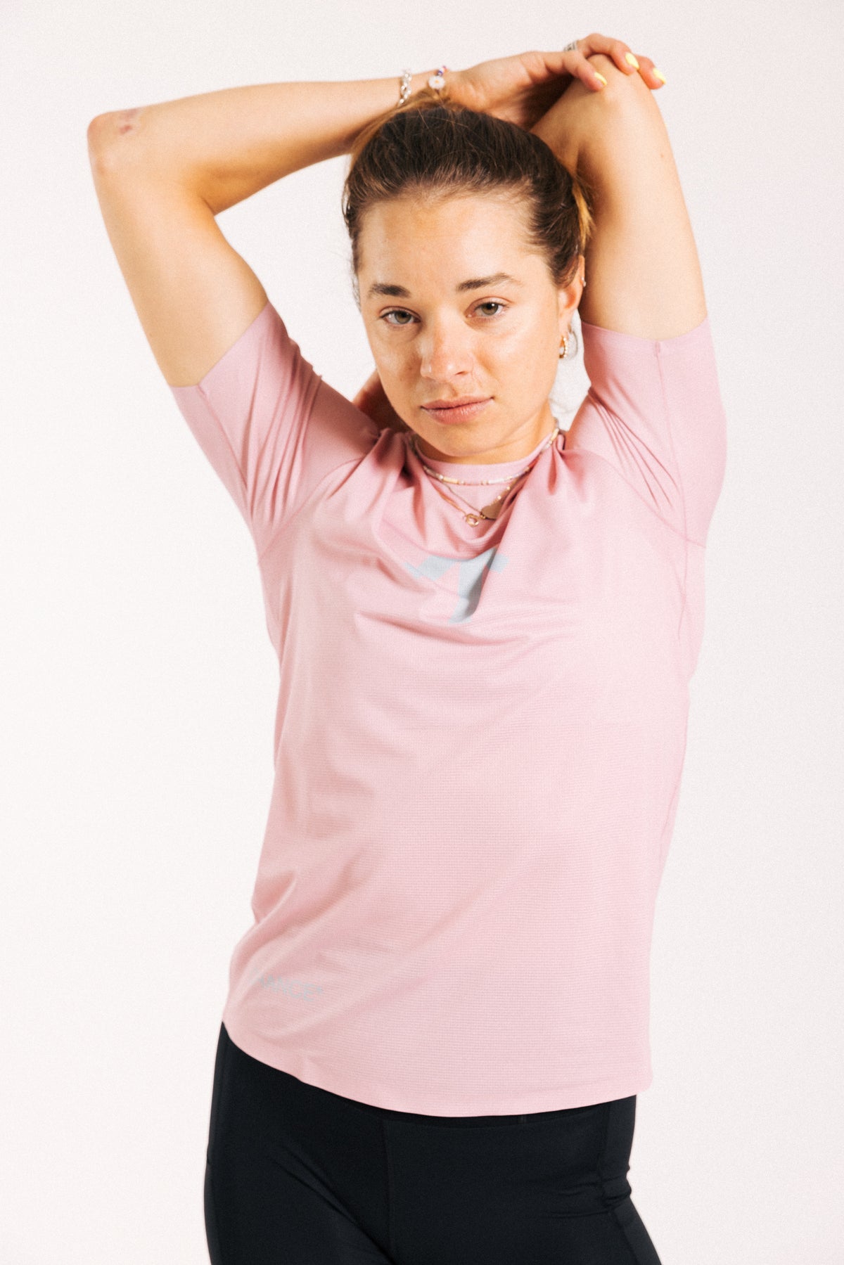 Arow Lightweight Tee - Blossom and Chrome