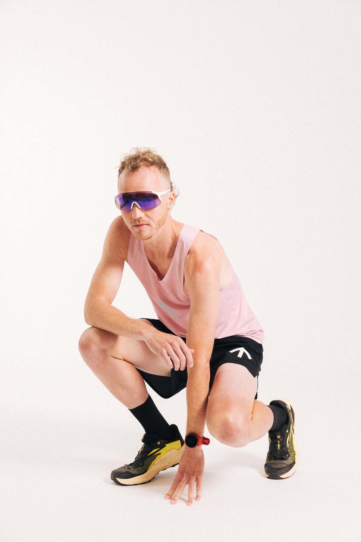 Arow Lightweight Singlet - Blossom and Chrome